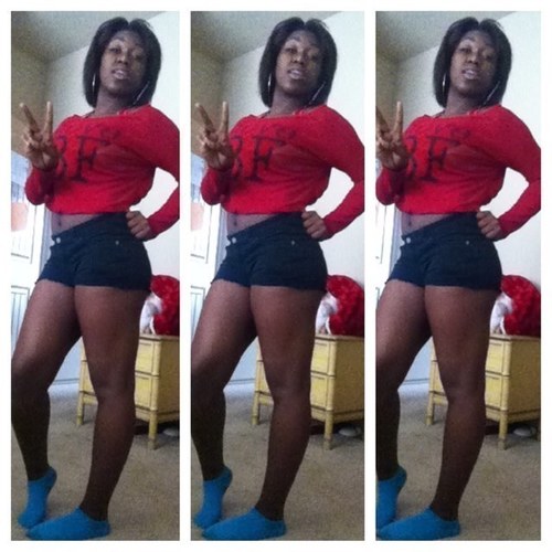 Follow Me on Instaa @xdamnkee ! Thuqq ass Boss Bitchh ByeeBitchess✌