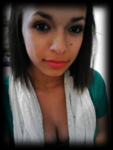 This is Natalia. I love her her so you should follow her(: love youuuuuu - @_princessbriii_