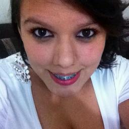 MariamoReggae's profile picture. Aí maluco, sua vida, e sua liberdade, vale mais do que ouro de qualquer quilate.