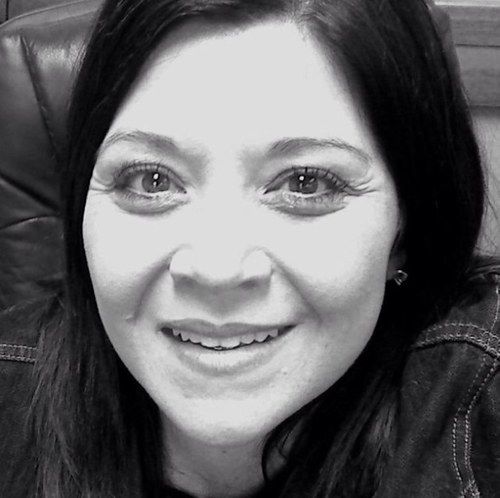 robinwhite1210's profile picture. 