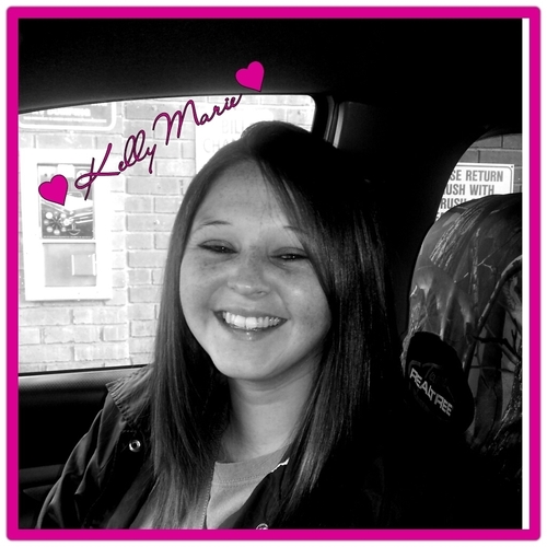 kellyntick's profile picture. 