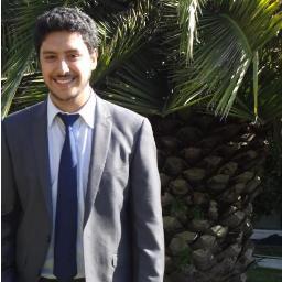 Estudiante de Derecho,Miembro del Movimiento I.R.A, Talquino. La mayor parte del tiempo me lo gasto en buscar la felicidad.