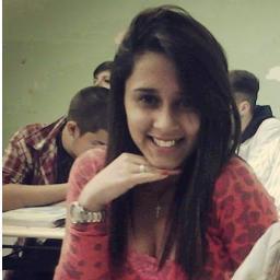 Ela é um poço de qualidade e defeito 
E cada jeito dela é uma emoção  ♫