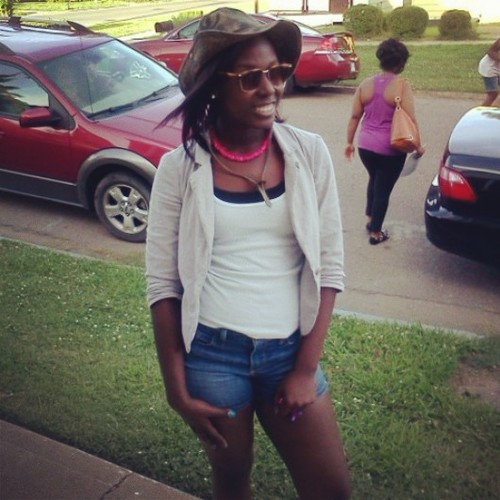 Happily Married :) No Sidelines Just Us @HoldItDown_ Follow My Girlfriend