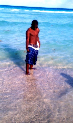 Billzlife/free mezzy/money Team/follow me/I follow Back.