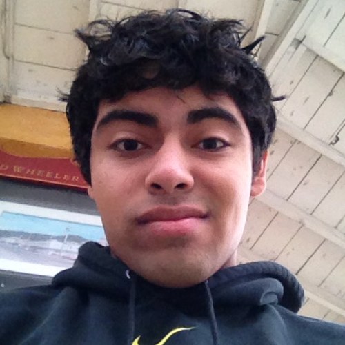 alejand64006526's profile picture. 