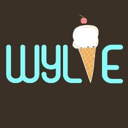 Ice Cream, Bubble Teas, Shakes, Coffee, Smoothies, Sundaes, Love & Fun. Located in Irvington and Brownsburg!