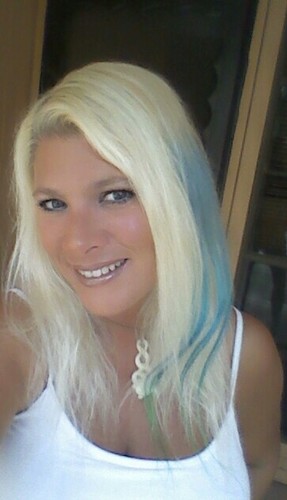 Sudsy Mermaids is a Woman owned and operated Boat restoration and detailing business in Eastern VA and Central Florida.