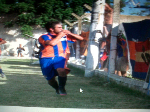 kukuvaras's profile picture. 