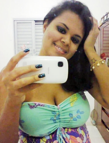*-Não pretendo te contar sobre minhas lutas mentais.Voce terá nas mãos minha simplicidade e minha leveza-*
