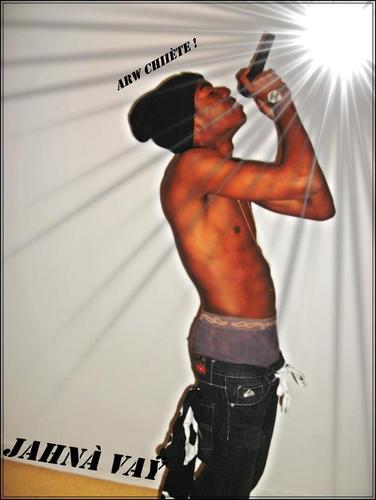 Ecel972's profile picture. 