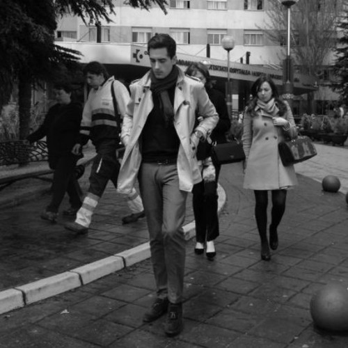 Arquitecto Técnico e Ingeniero de Edificación por la Universidad de Navarra. International Project Manager