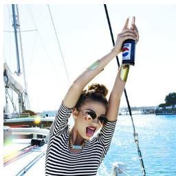 GirlfriendBieba's profile picture. @justinbieber ♥  |
       let me show you the world in my eyes @depechemode