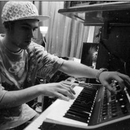 Beatmakers, Soundproducer.
For business: diwengbeats@gmail.com