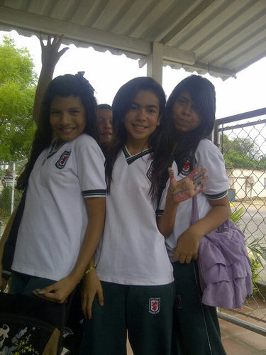 14.Ver a mi mejor amiga y decir q haria sin esta loca.