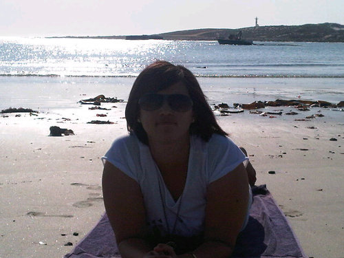 I'm afrikaans I'm a very friendly and a caring person.