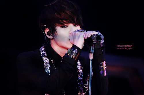 SHINee   태민 
since 13.04.23