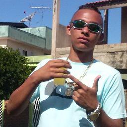 *Twitter Oficial* é assim que funciona a vida, ♫ “Deus está nas coisas simples da vida! Ele não é complicado, nossa cabeça que complica demais!” Seja bem vindo.