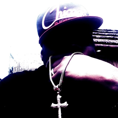 CEO of Standfirm Ent. You can check me out on Youtube/standfirment.You can catch mixtapes on http://t.co/fAySvvjBDd Google Standfirm Ent