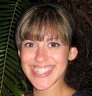 Wife, mama, teacher, language addict, foodie, explorer, pioneer in training.