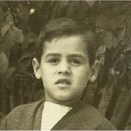 Nascer, crescer, envelhecer e morrer são apenas etapas relativas ao tempo decorrido entre o berço e o túmulo, quando o espírito está encarnado.
Ramatis.