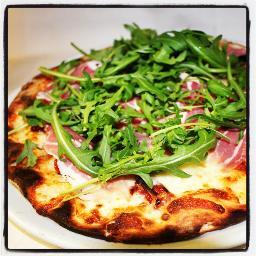 UKSirena's profile picture. Sirena is a traditional Italian restaurant off Oxford Street. Enjoy lunch or a romantic candle lit dinner in true Italian style.