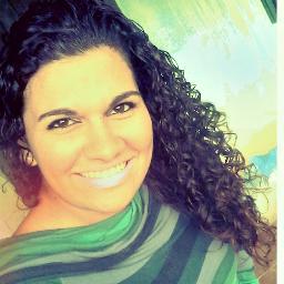 ' Livre pra poder sorrir, sim,
livre pra poder buscar o meu lugar ao sol..♫'