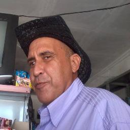 tenho 52 anos sou pecuarista agricultura familiar e representante comecial.