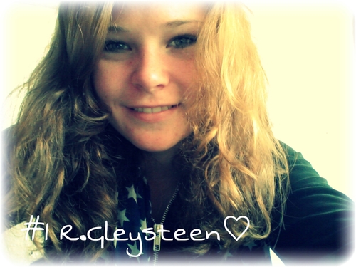 07'05'13 married with best friend @roobsiee - Robin iloveuusissy - bestiees Robin & Rachelle - ik misje Zoë - moppiess Belmina & Robin ♡