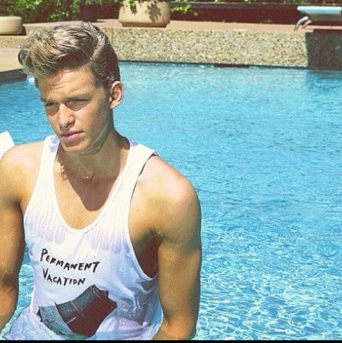 CodyyAllDayy's profile picture. Hiiii! xx im a new simpsonizer! I live in Columbus and i want to make new friends!! I blew my candles out on October 5th 2000 ☺ I WILL FOLLOW BACK:)