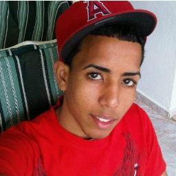 Soy un chico humilde, simpático,cariñoso y romántico con la persona que me gusta, 

https://t.co/e8Zq0NTZTq
