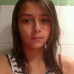 Anissalovesg's profile picture.