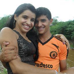Feliz é aquele que sabe encarar as dificuldades de bem com a vida! #Blablablâmetro