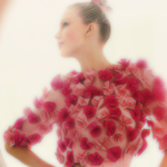 RadiantSwiftie's profile picture. follow @ASwiftforever13 3