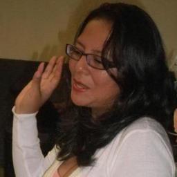 COMUNICADORA SOCIAL, MAESTRA, CULTORA Y CINEFILA. 100% CHAVISTA