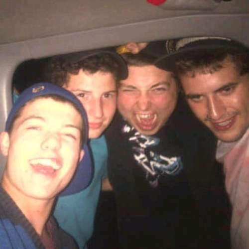 Logan_smith_'s profile picture. I love music, cars, trucks and long walks on the beach