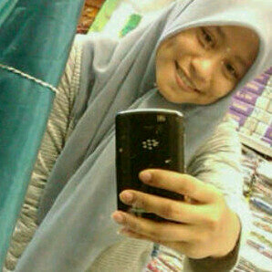 martha_noor's profile picture. Mencintaimu dapat menyebabkan insomnia , kangker perasaan, serangan menyakitkan Dan gangguan Move on..