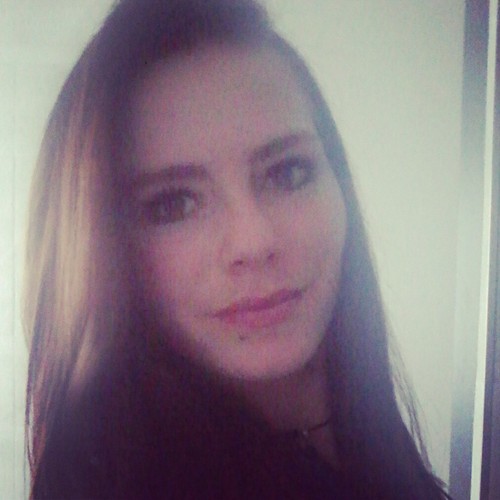 xloveyouSam's profile picture. • @weredimb1 •