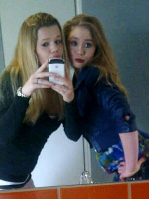 Miauw!! loving Titanic !! schijt aan anderen , behalve aan my popjess