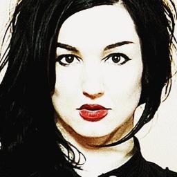 Few people know that the people popular and known in my life is frank iero gerard way and lyn-z Ballato ann mikey way ray toro and they are my friends all my li