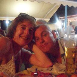 Love my hubby and children, love TFF,Muse and other great music!