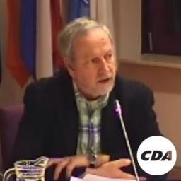 Actief in Waterland als fractievoorzitter CDA, in diverse besturen en als vrijwilliger.