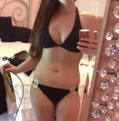 fitgirlfollower's profile picture. Starting Weight: 157lbs. Current Weight: 132lbs. Goal Weight: 115-120lbs. but dont know if ill be able to stop! Work in progress. Avi is me!