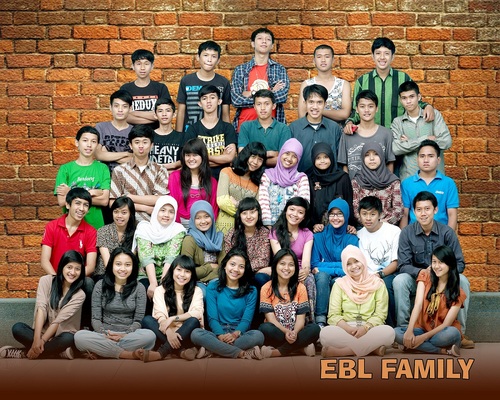SMA Negeri 4 Cimahi - XI IPA 3 2011/2012