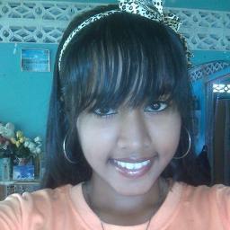 i am a really cool sweet and down-2 earth person :) i luv ma friends n i luv helpin pple... i luv life n i luv 2 hav funn ..I'm a huge WWE fan :D