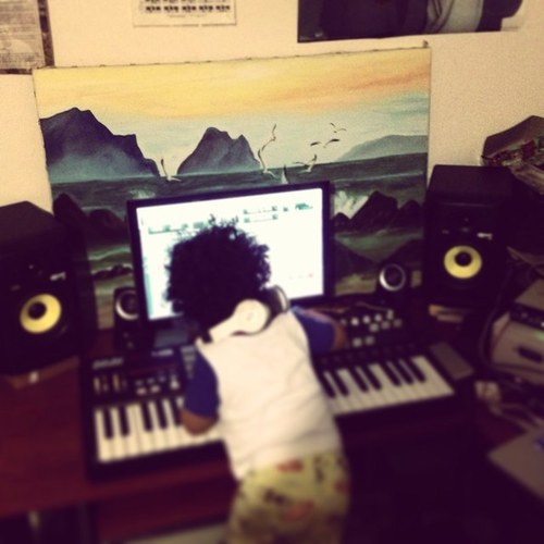 GOD IS LOVE Inspiring music #producer/guitarist. Creative/artistic. Organ donor..I'll give u my heart. Music & football lover!