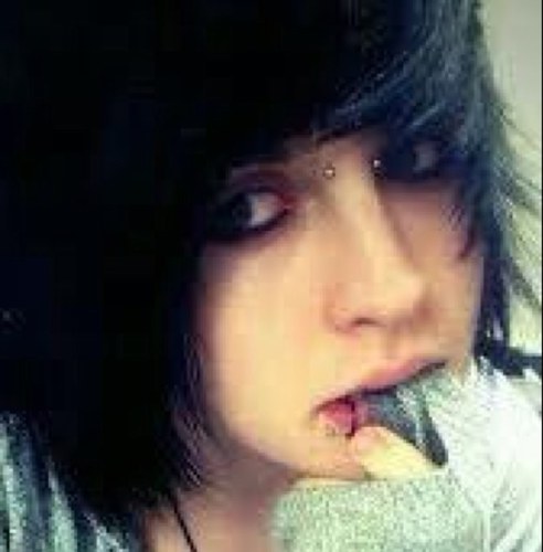 PandaBearBlake's profile picture. Bitch :)