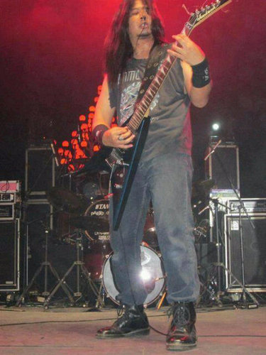 I|اَللّهُ|I WM•Music Online•Store|Jackson•Ibanez•Marshall|Growls+Guitarist on @FASIQ_thrash|Guitarist of ADAPTOR | http://t.co/A2Ejf53NQb