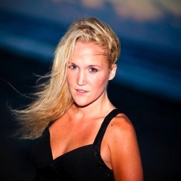 Actress! Spiritual seeker! Lover of life! 
http://t.co/R8fv5DG8DI
Nothing but love!