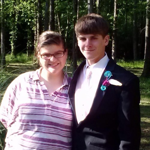 emilyeverett4's profile picture. my name is emily everett i live in Braxton Ms and i am 19 with three older brothers i love to hang with my bff all the time especially @_HaleyCarter!!!!